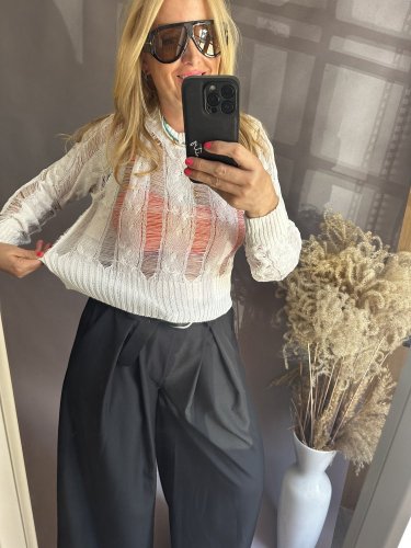 Svetřík Francois-bílý