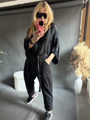 Bluza Liame krátka-čierna
